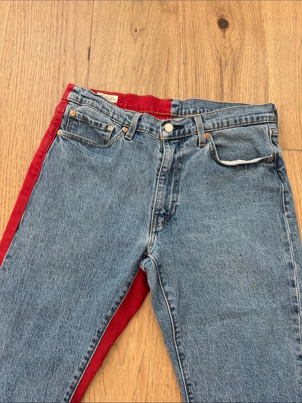 Levi’s 541 Athletic Taper Colorblock Jeans Mens W34 L30 Logo Spellout Red/Denim